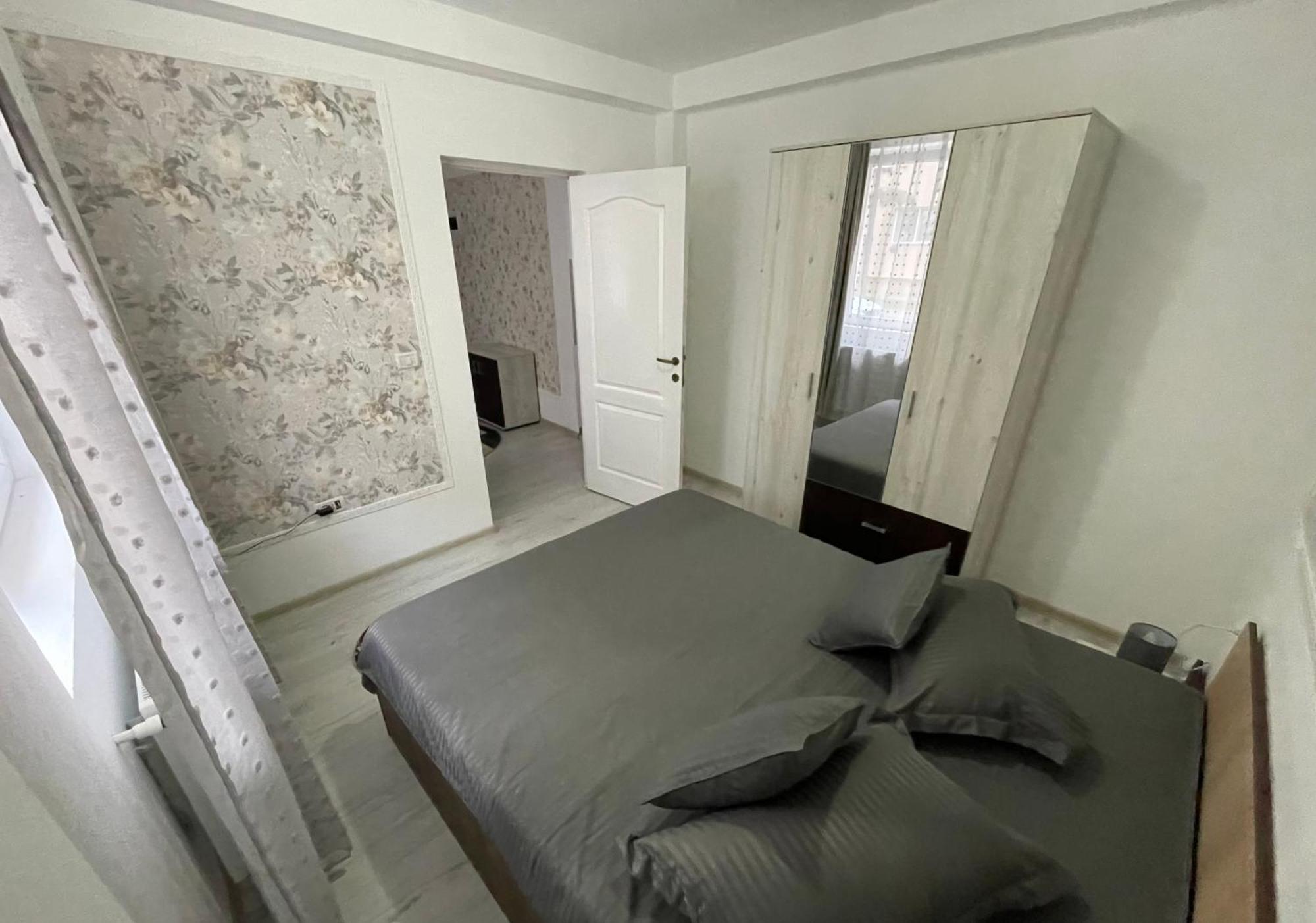 R.M Apartament Lugoj Ngoại thất bức ảnh